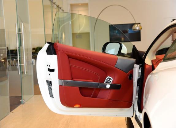 阿斯顿·马丁DB9 2015款 6.0L Coupe 车厢座椅   前门板