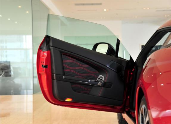 V12 Zagato 2012款 6.0L Zagato 车厢座椅   前门板