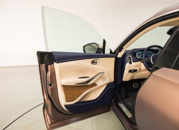 阿斯顿·马丁DBX 2020款 4.0T V8 车厢座椅   前门板