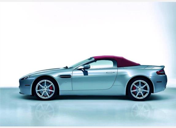 V8 Vantage 2007款 4.3 Manual Roadster 外观   正侧