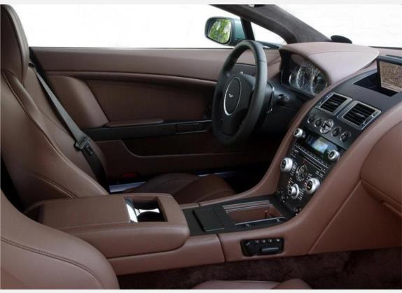 V8 Vantage 2007款 4.3 Sportshift Coupe 车厢座椅   前排空间