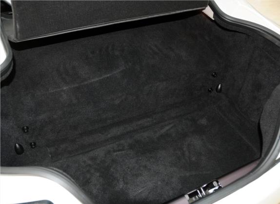 V8 Vantage 2011款 4.7L Sportshift Coupe 车厢座椅   后备厢