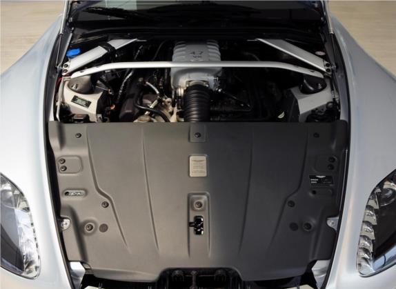 V8 Vantage 2011款 4.7L Sportshift Roadster 其他细节类   发动机舱