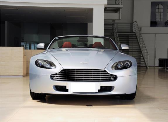 V8 Vantage 2011款 4.7L Sportshift Roadster 外观   正前