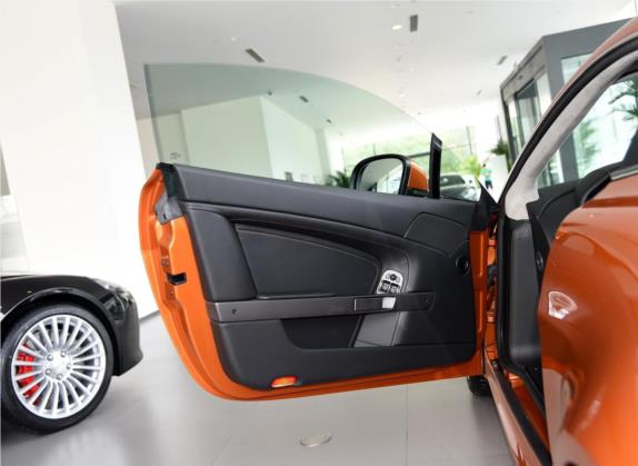 V8 Vantage 2015款 4.7L Coupe 车厢座椅   前门板