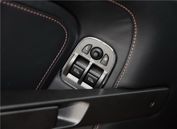 V8 Vantage 2015款 4.7L Coupe 车厢座椅   门窗控制