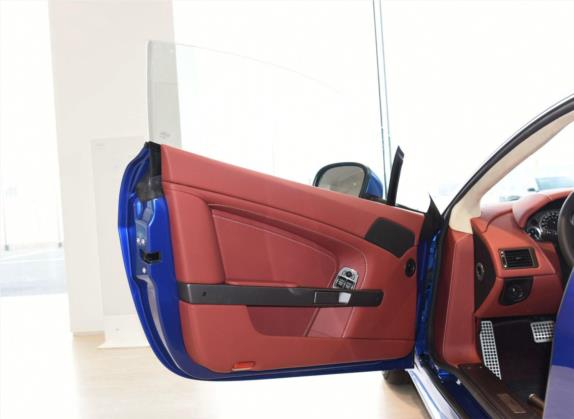 V8 Vantage 2016款 4.7L Coupe 车厢座椅   前门板