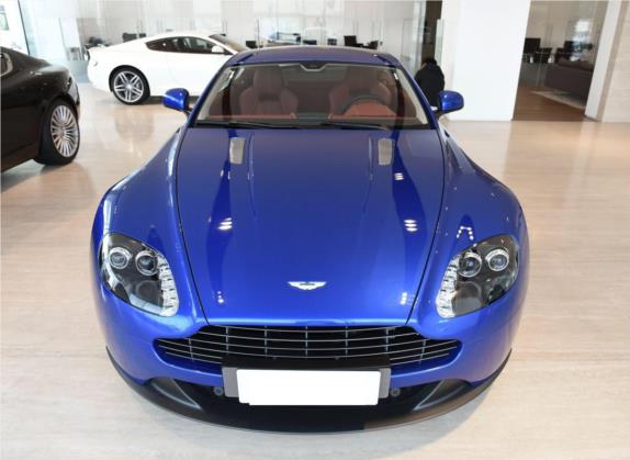 V8 Vantage 2016款 4.7L Coupe 外观   正前