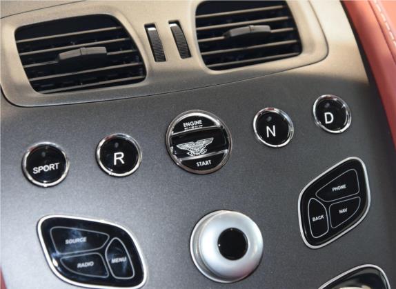V8 Vantage 2016款 4.7L Coupe 中控类   挡把