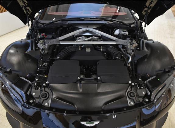 V8 Vantage 2020款 4.0T V8 Coupe 其他细节类   发动机舱