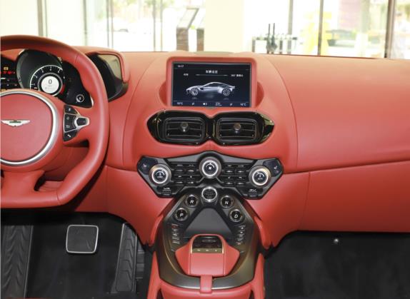 V8 Vantage 2023款 4.0T V8 Coupe 中控类   中控台
