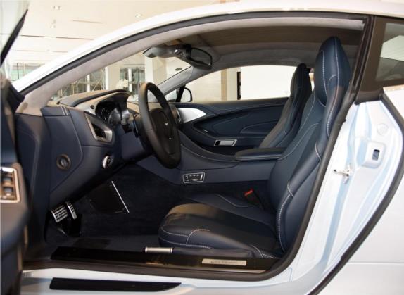Vanquish 2015款 6.0L Coupe 车厢座椅   前排空间