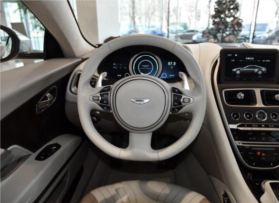阿斯顿·马丁DB11 2019款 5.2T V12 Coupe 中控类   驾驶位