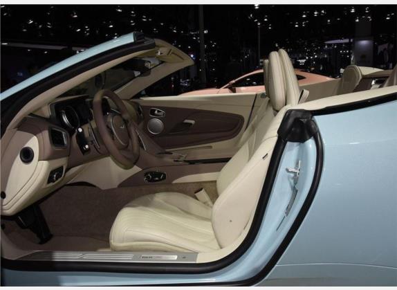 阿斯顿·马丁DB11 2020款 4.0T V8 Volante 中国色特别版–云水蓝 车厢座椅   前排空间