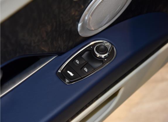 阿斯顿·马丁DB11 2020款 5.2T V12 AMR 车厢座椅   门窗控制