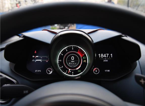 阿斯顿·马丁DBS 2019款 DBS Superleggera V12 Coupe 中控类   仪表盘