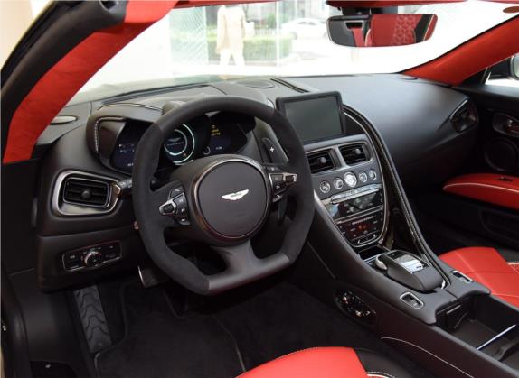 阿斯顿·马丁DBS 2019款 DBS Superleggera V12 Volante 中控类   中控全图