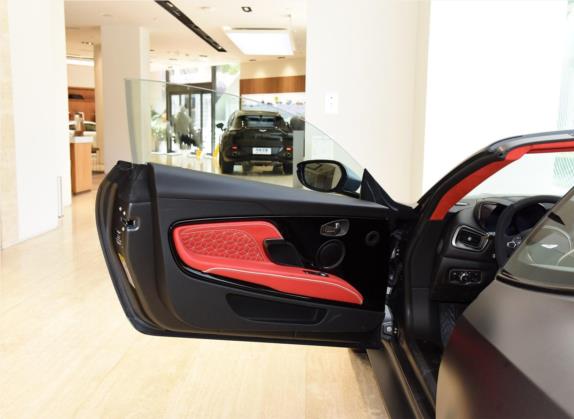 阿斯顿·马丁DBS 2019款 DBS Superleggera V12 Volante 车厢座椅   前门板