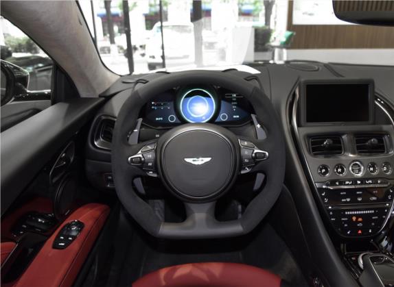 阿斯顿·马丁DBS 2020款 DBS Superleggera V12 Coupe 中控类   驾驶位