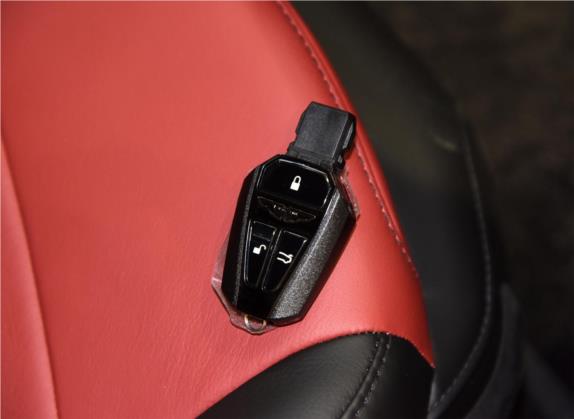 阿斯顿·马丁DBS 2020款 DBS Superleggera V12 Coupe 其他细节类   钥匙