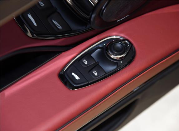 阿斯顿·马丁DBS 2020款 DBS Superleggera V12 Coupe 车厢座椅   门窗控制