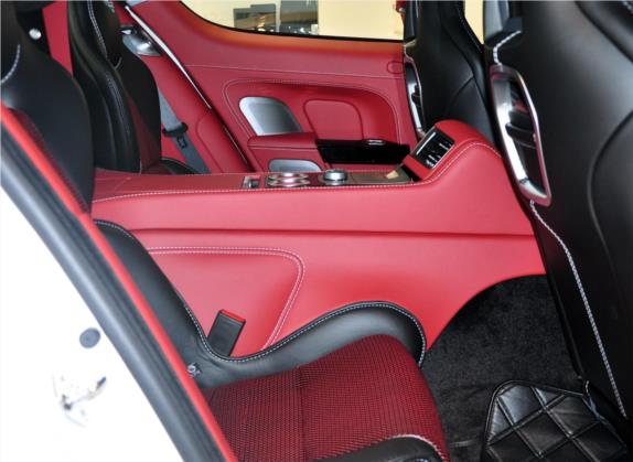 Rapide 2013款 6.0L S 车厢座椅   后排空间