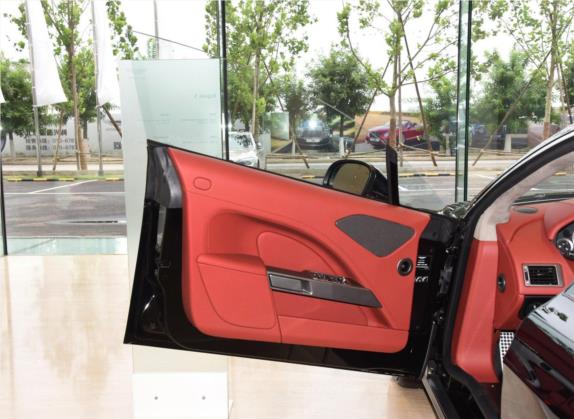 Rapide 2016款 6.0L S 车厢座椅   前门板
