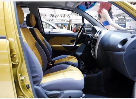 乐驰 2006款 0.8L 手动时尚型 车厢座椅   前排空间