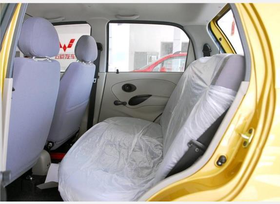 乐驰 2006款 0.8L 手动标准型 车厢座椅   后排空间