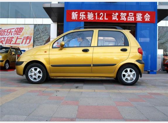 乐驰 2009款 1.2L 手动活力型 外观   正侧