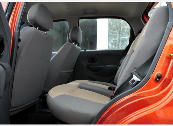 乐驰 2010款 1.0L P-TEC手动优越型 车厢座椅   后排空间