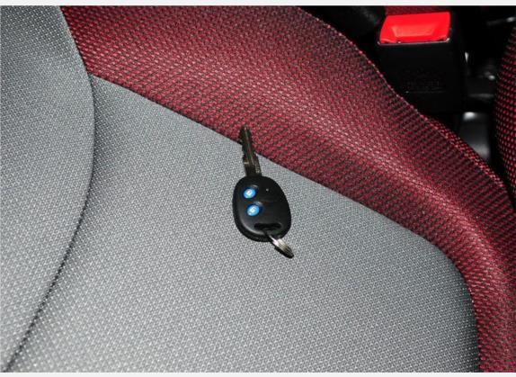 乐驰 2010款 1.2L 运动版时尚型 其他细节类   钥匙