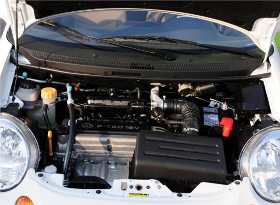 乐驰 2012款 改款 1.0L 手动P-TEC标准型 其他细节类   发动机舱