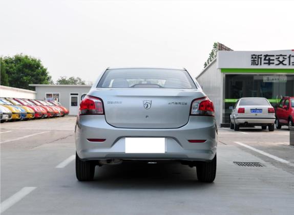 宝骏630 2011款 1.5L 手动舒适型 外观   正后