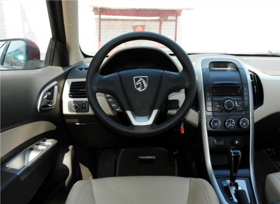宝骏630 2012款 1.5L DVVT自动精英型 中控类   驾驶位