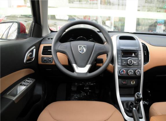 宝骏630 2013款 1.5L 手动舒适型 中控类   驾驶位