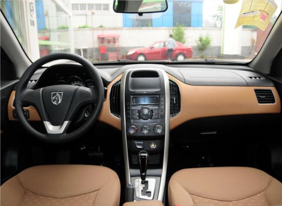 宝骏630 2013款 1.5L 自动舒适型 中控类   中控全图