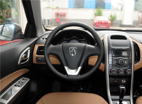 宝骏630 2013款 1.5L 自动舒适型 中控类   驾驶位