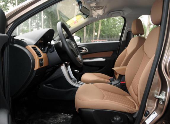 宝骏630 2013款 1.5L 自动舒适型 车厢座椅   前排空间