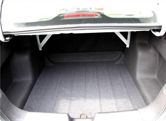 宝骏630 2013款 1.5L 自动精英型 车厢座椅   后备厢