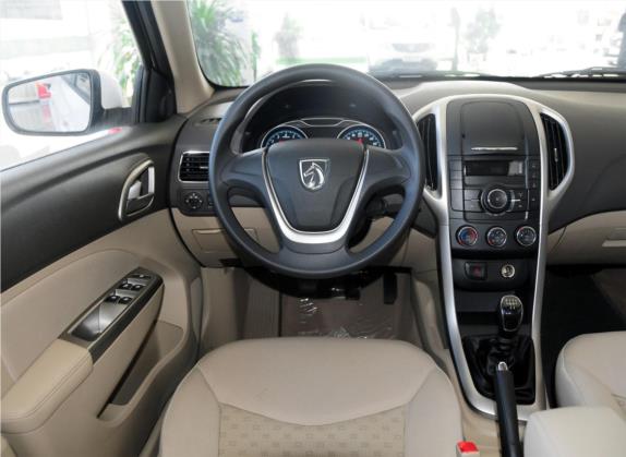 宝骏630 2014款 1.5L 手动标准型 中控类   驾驶位