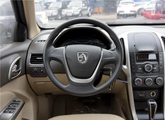 宝骏630 2014款 1.5L 自动舒适型 中控类   驾驶位