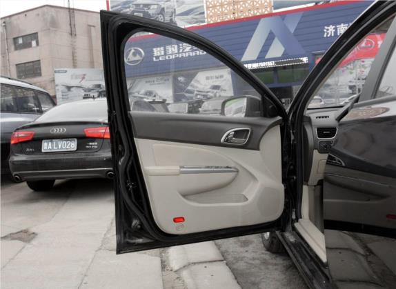 宝骏630 2014款 1.5L 自动舒适型 车厢座椅   前门板