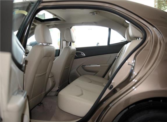 宝骏630 2014款 1.5L 自动精英型 车厢座椅   后排空间