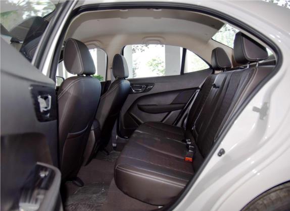 宝骏630 2016款 1.5L 自动舒适型 车厢座椅   后排空间