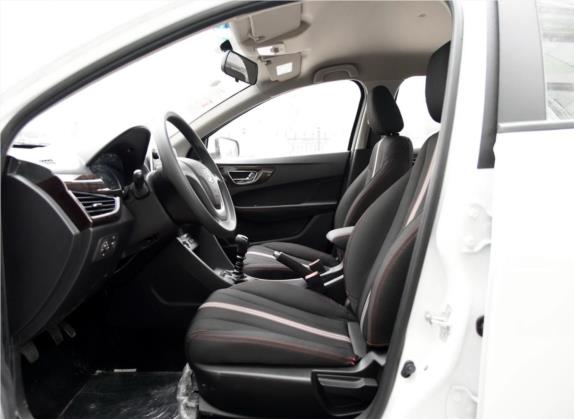 宝骏630 2016款 1.5L 手动标准型 车厢座椅   前排空间