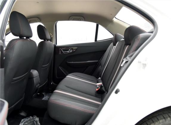 宝骏630 2016款 1.5L 手动标准型 车厢座椅   后排空间