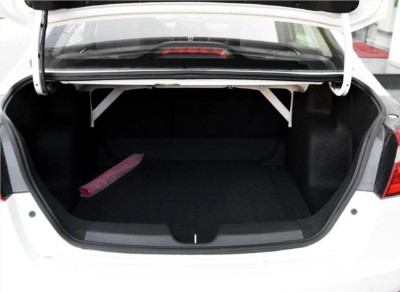 宝骏630 2016款 1.5L 手动精英型 车厢座椅   后备厢