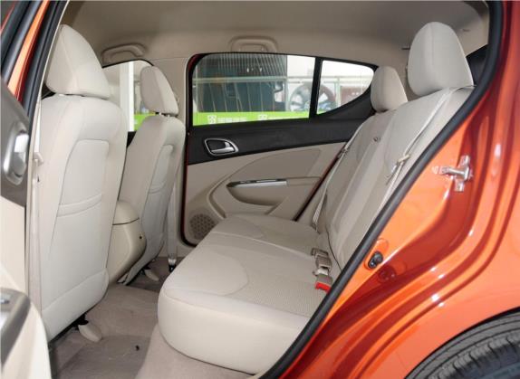 宝骏610 2014款 1.5L 手动舒适型 车厢座椅   后排空间