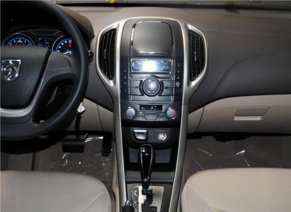 宝骏610 2014款 1.5L 自动舒适型 中控类   中控台